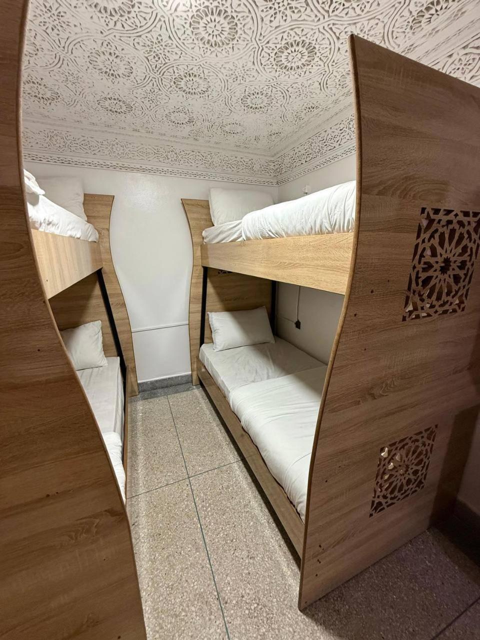 Bed 8-Bed Mixed Dormitory Room
